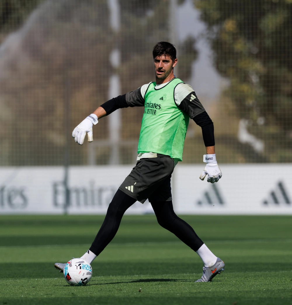 Cuánto mide Thibaut Courtois anh cao 2 mét