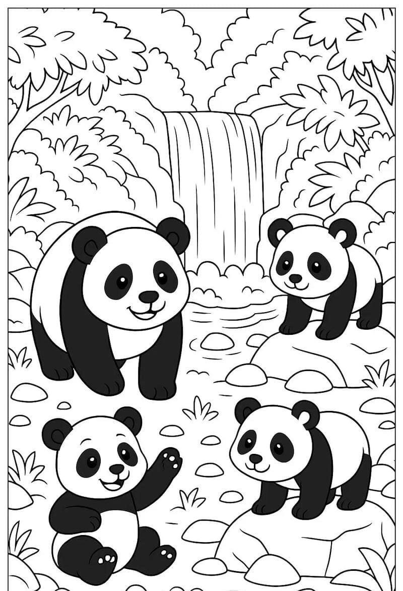 Bé yêu thích thú với tranh tô màu con gấu trúc cute