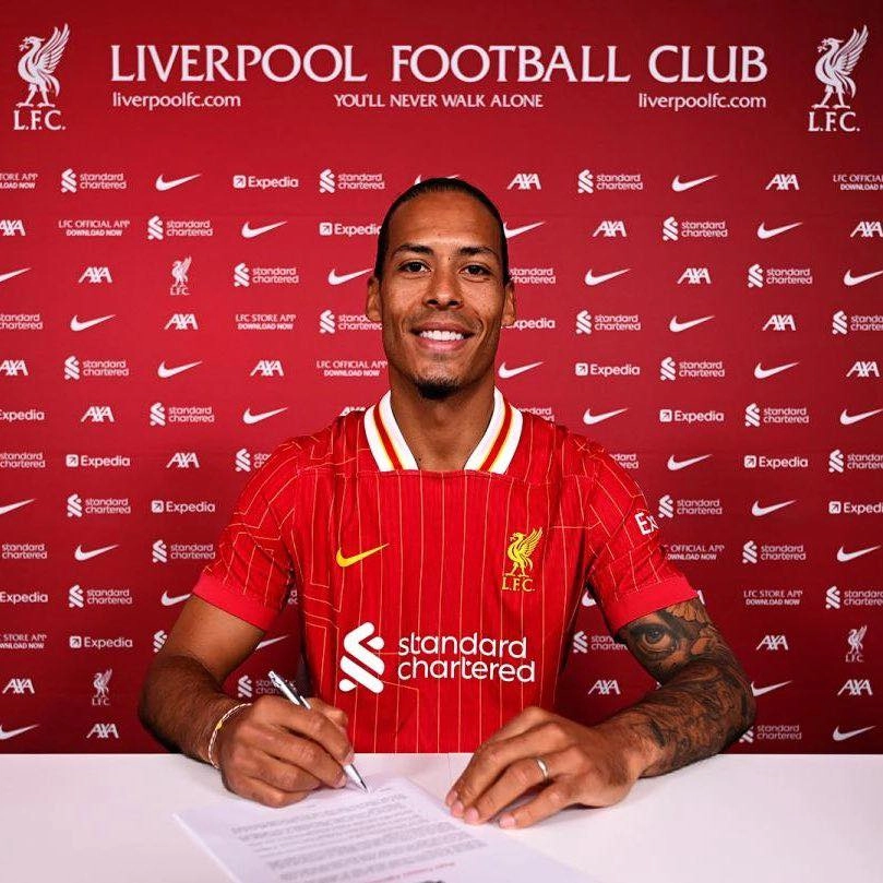 Virgil van Dijk height và chiều cao 1m93 đầy ấn tượng
