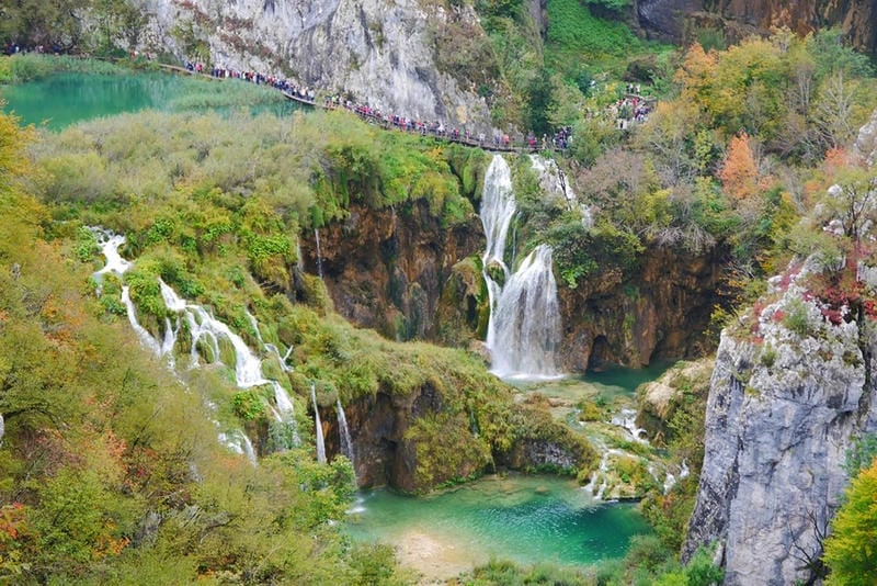 Thức dậy cùng vườn quốc gia Plitvice tráng lệ