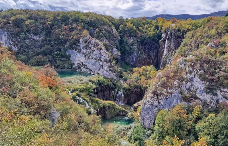Sưu tầm những bức vườn quốc gia Plitvice hoang sơ