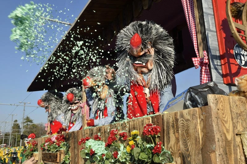 Tìm về lễ hội Basel Fasnacht náo nhiệt