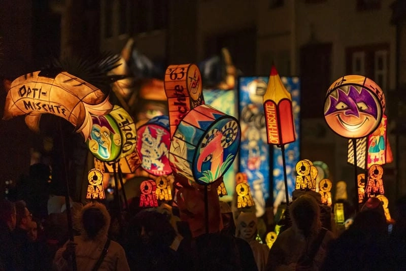 Cùng du ngoạn lễ hội Basel Fasnacht hấp dẫn