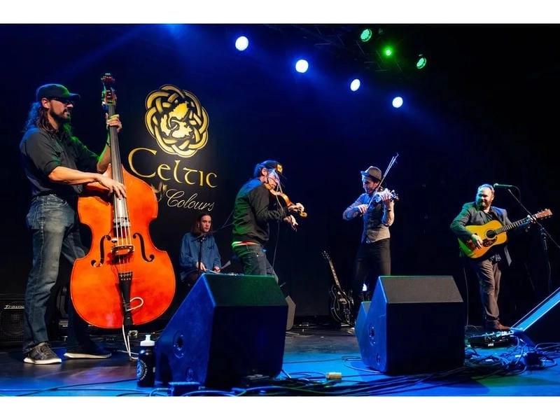 Cười sảng với lễ hội Celtic Colours nổi tiếng