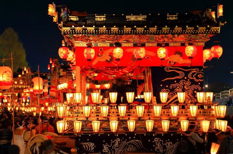 Cười sảng với lễ hội Chichibu Yomatsuri cuốn hút