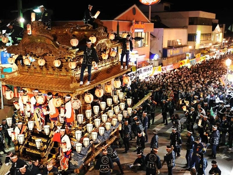 Lạc lối trong lễ hội Chichibu Yomatsuri hấp dẫn