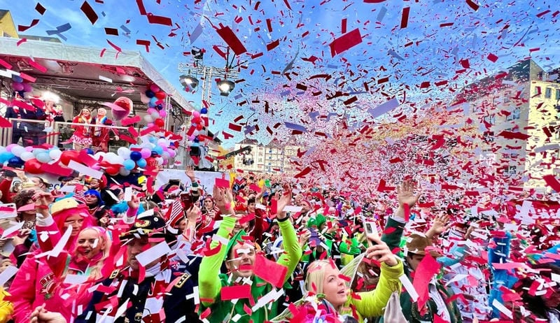 Tìm về lễ hội Cologne Carnival cuốn hút