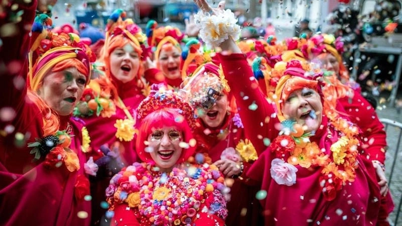 Ngắm nhìn vẻ đẹp lễ hội Cologne Carnival đặc sắc