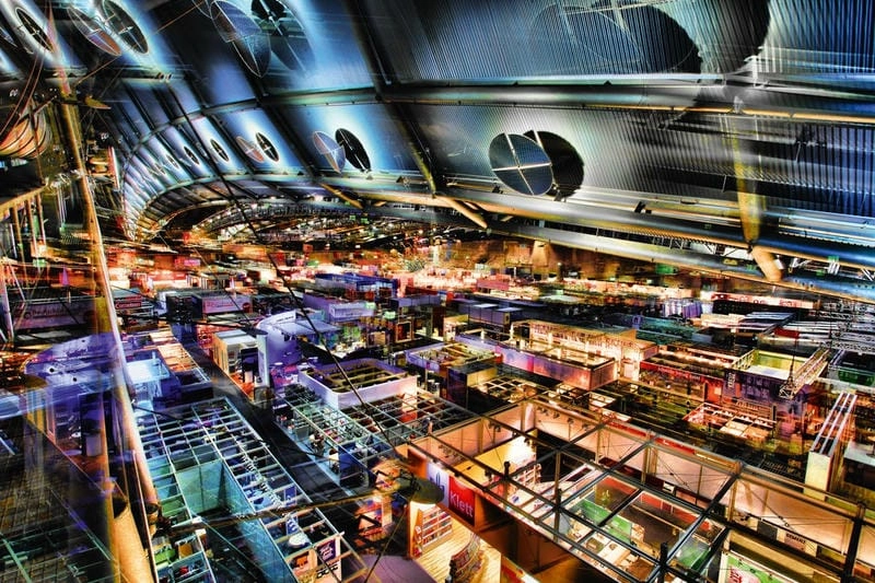 Cười sảng với lễ hội Frankfurt Book Fair vui nhộn
