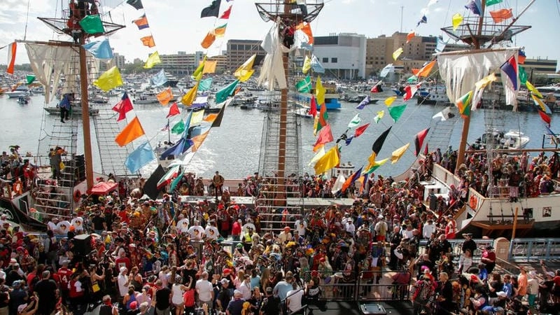 Sưu tầm những bức lễ hội Gasparilla Pirate hấp dẫn