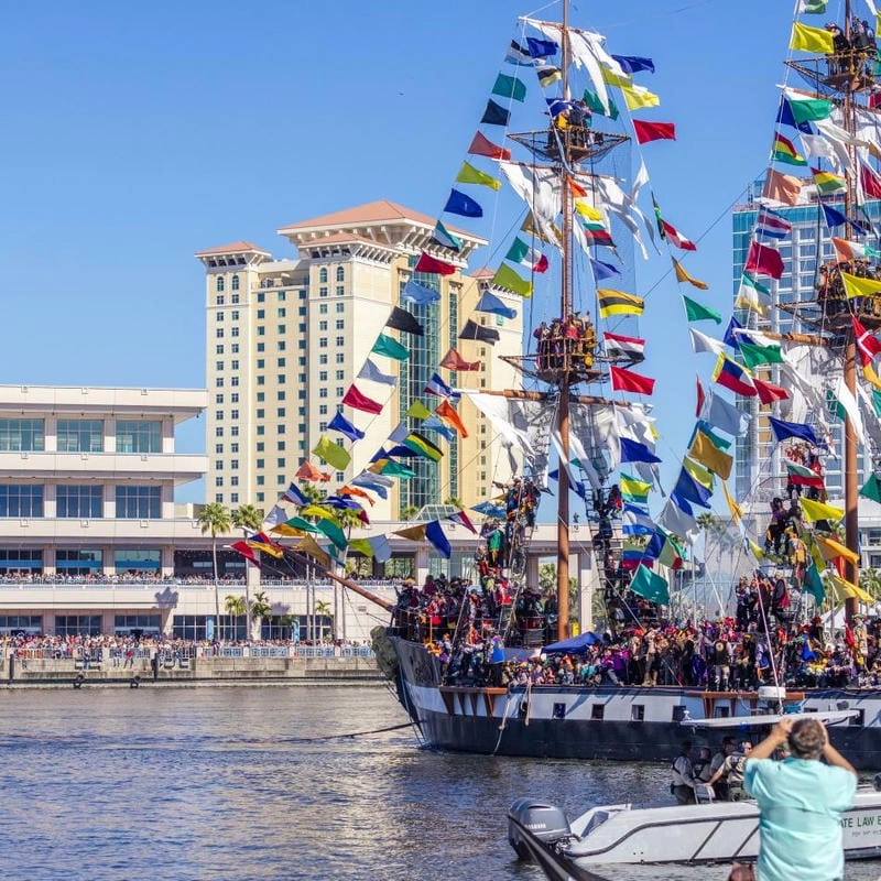 Cùng du ngoạn lễ hội Gasparilla Pirate hoành tráng