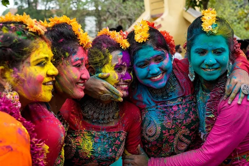 Sưu tầm những bức lễ hội Holi Hai cuốn hút