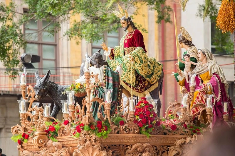 Tìm hiểu đôi nét giới thiệu về lễ hội Holy Week