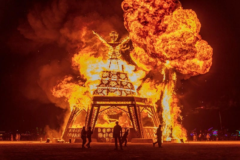 Cùng đắm mình trong lễ hội nghệ thuật Burning Man độc đáo
