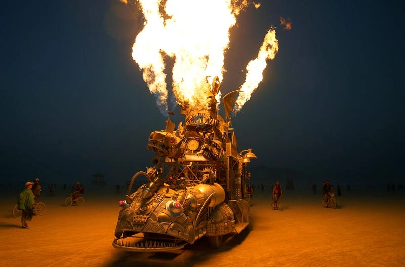 Lạc lối trong lễ hội nghệ thuật Burning Man hoành tráng