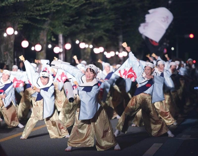 Tìm về lễ hội Obon hấp dẫn