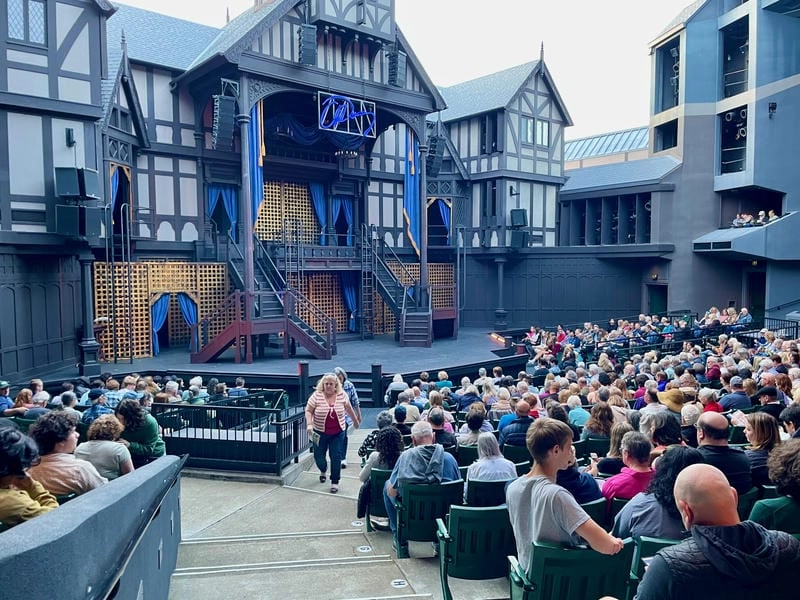 Cùng đắm mình trong lễ hội Oregon Shakespeare truyền thống