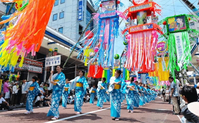 Lạc lối trong lễ hội Tanabata nổi bật