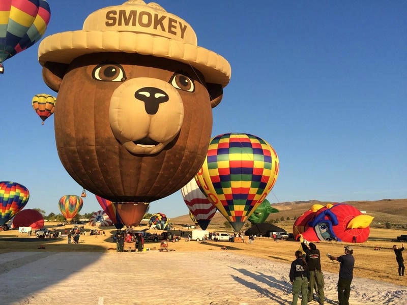 Lạc lối trong lễ hội The Great Reno Balloon Race rực rỡ