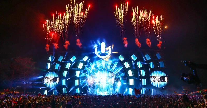 Săn những bức ảnh lễ hội Ultra Music Festival rực rỡ