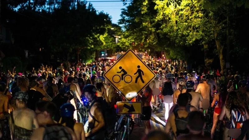 Tìm về lễ hội World Naked Bike Ride ấn tượng