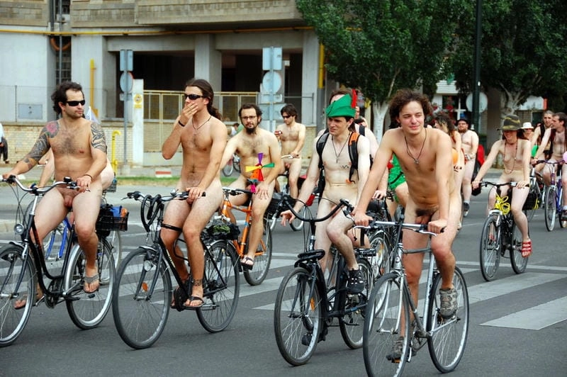 Ngắm nhìn vẻ đẹp lễ hội World Naked Bike Ride vui nhộn