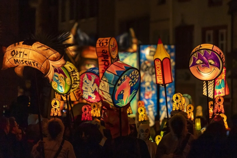 Lễ hội mùa xuân basel fasnacht đánh dấu thời điểm đặc biệt trong năm