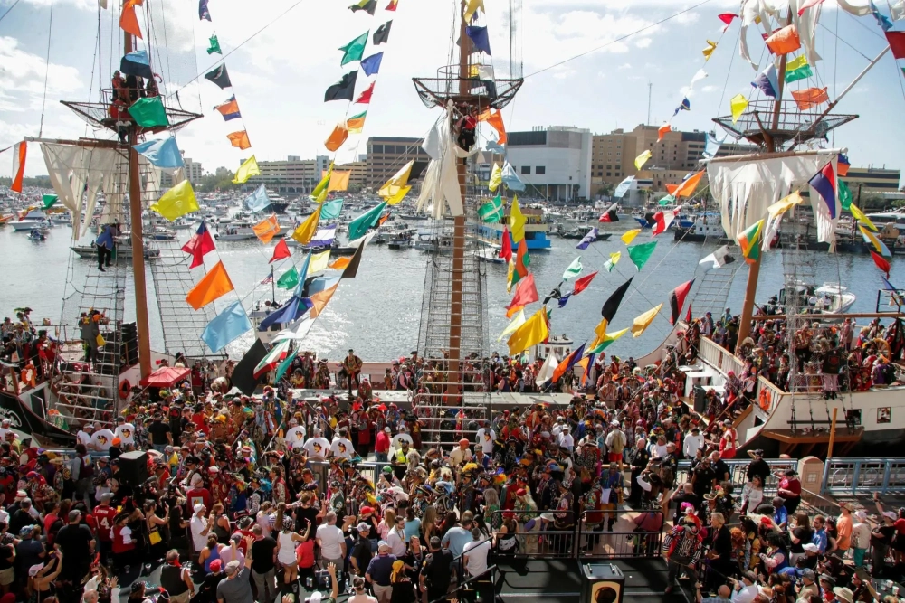 Gasparilla pirate tradition phản ánh tinh thần giải trí đặc trưng