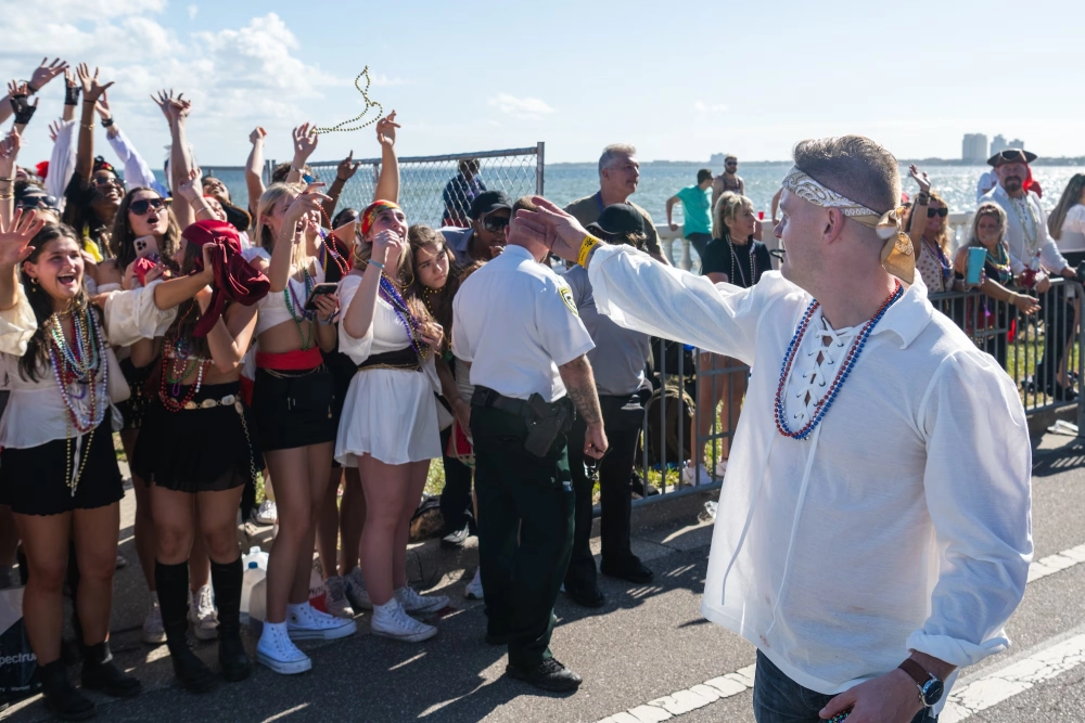 Lễ hội gasparilla mỹ diễn ra tại thành phố tampa florida