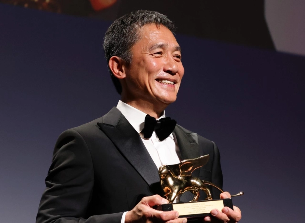 Lương Triều Vỹ nói tiếng Việt khiến fan thích thú.