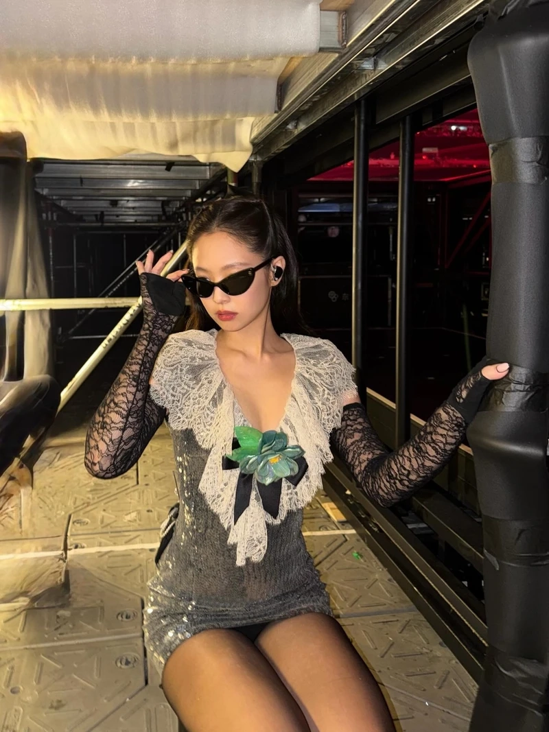 Khoảnh khắc Jennie Blackpink sân khấu khiến fan mê mẩn