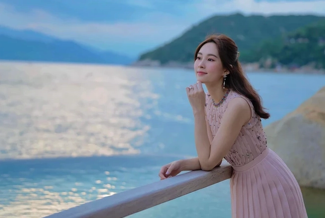 Ảnh đời thường giản dị nhưng vô cùng cuốn hút của Đặng Thu Thảo