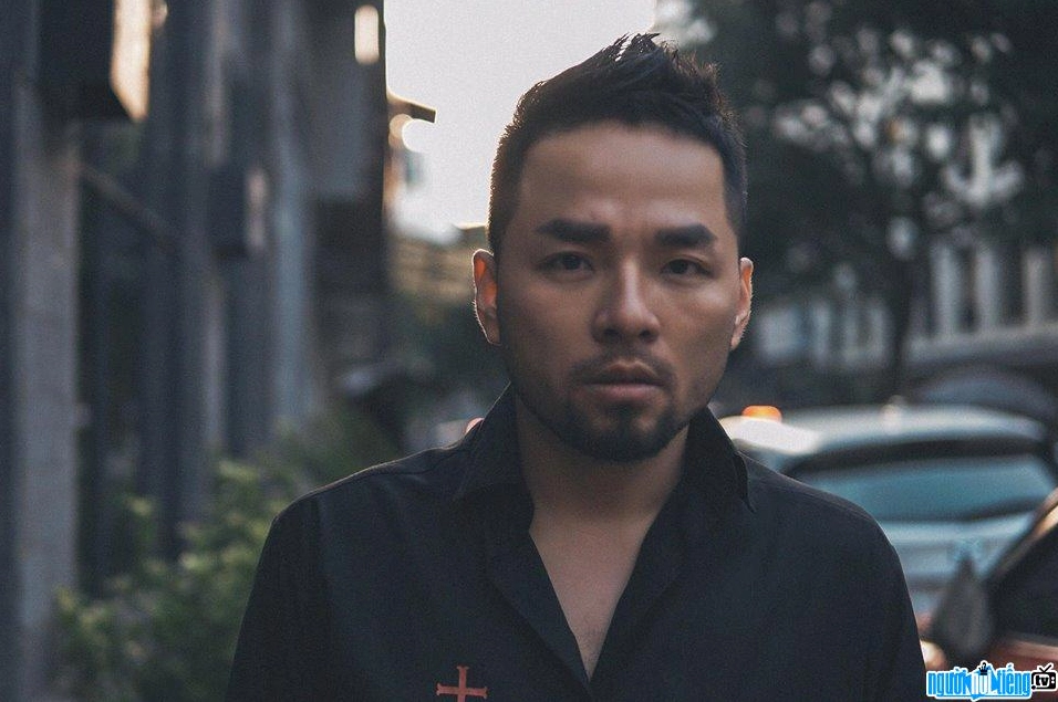 Bức ảnh mới nhất khoe trọn nét quyến rũ và gợi cảm của DJ Kruise