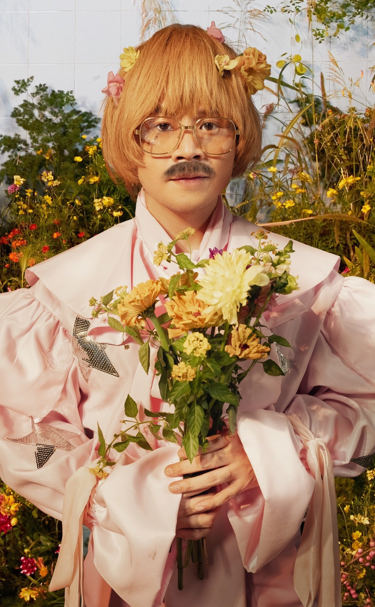 Hình ảnh Binz với phong cách cực chất và biểu cảm đầy cá tính