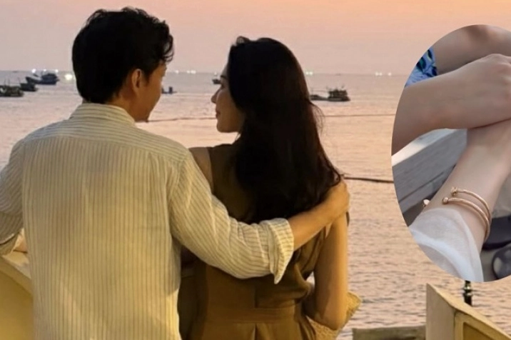 Hình ảnh Đặng Thu Thảo rạng rỡ khi đi du lịch cùng gia đình