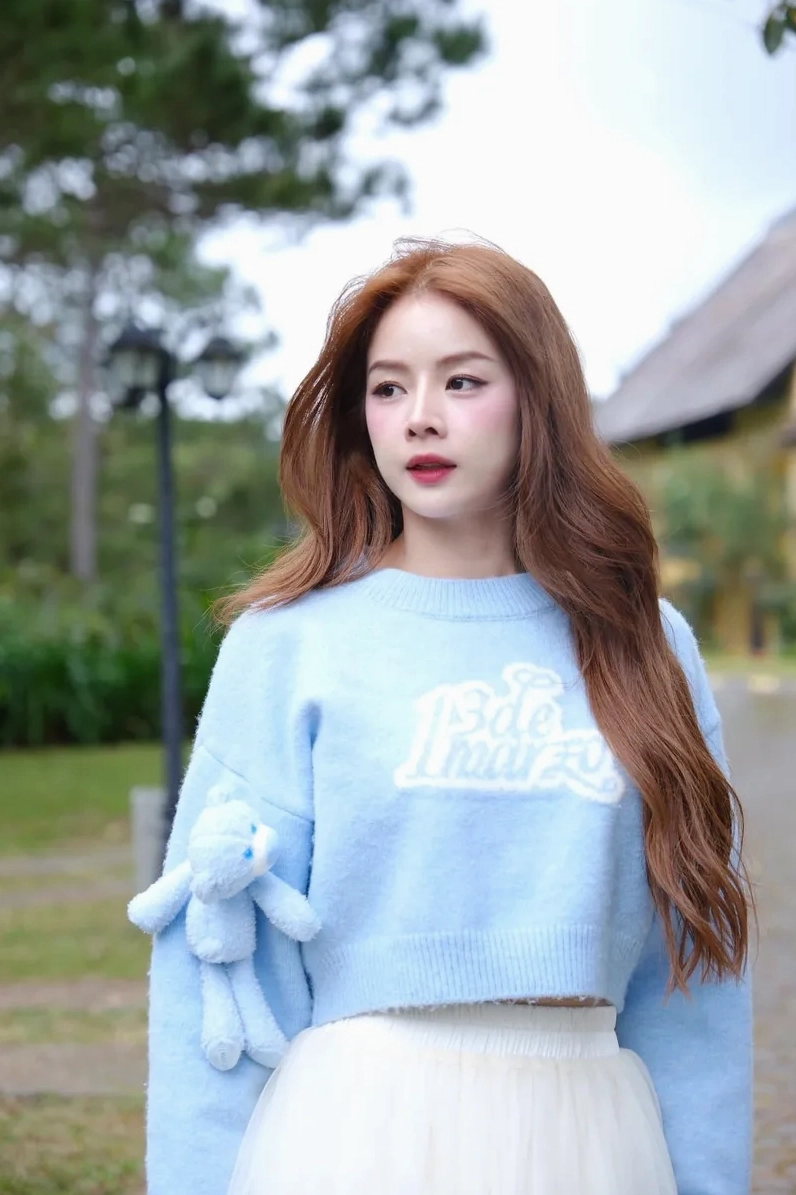 Hình ảnh DJ Mie rạng rỡ chia sẻ về quê hương Đà Nẵng và hành trình theo đuổi đam mê