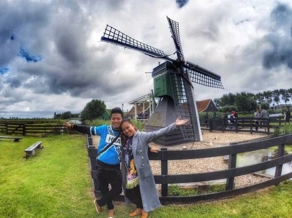 Hình ảnh DJ Wang Trần cùng bà xã Thanh Nhân tại Amsterdam Hà Lan