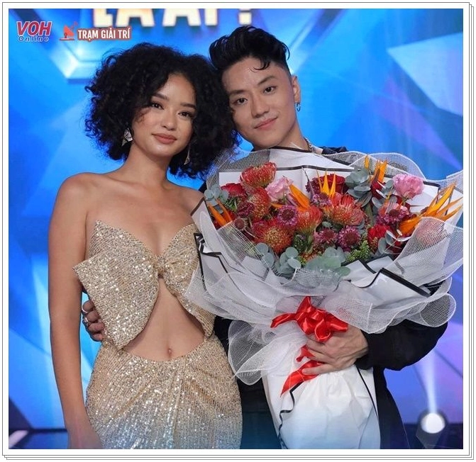 Hình ảnh DJ Wukong cực chất trên sân khấu âm nhạc hoành tráng