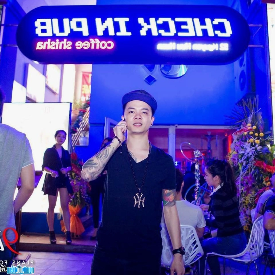 Hình ảnh mới nhất cập nhật phong cách thời trang ấn tượng của DJ Tommy