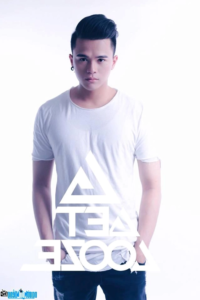 Hình dj get looze đầy cá tính