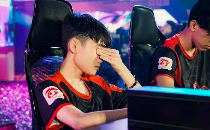 Khoảnh khắc thi đấu căng thẳng của Bác Gấu tại giải đấu ĐCQĐ Mùa Hè 2022