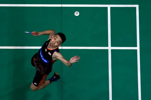 Lee Chong Wei tung cú đánh trả uy lực trước Kenta Nishimoto tại giải Malaysia Masters 2018