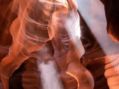 Trải nghiệm du lịch hẻm núi Antelope và cảnh sắc mê hoặc