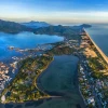 Biển Lăng Cô: Viên Ngọc Xanh Thủy Nguyên Của Miền Trung