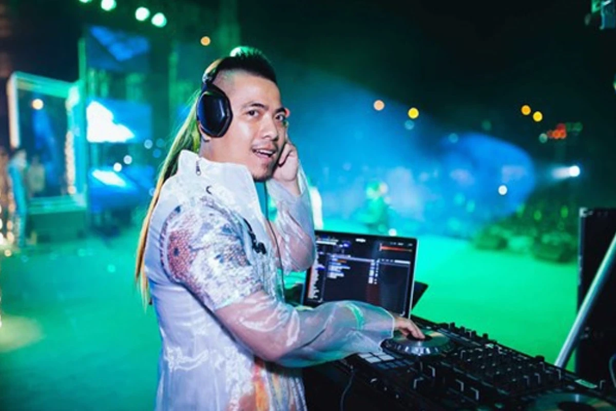 Trọn bộ ảnh DJ Wang Trần đẹp rực rỡ và những câu chuyện thú vị