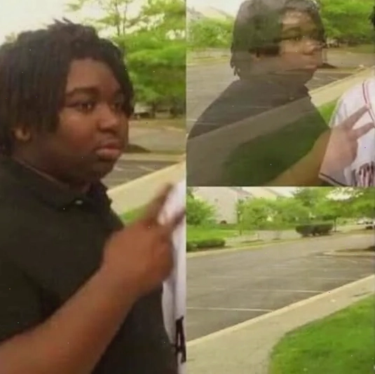 Ảnh chế meme tàng hình lúc nghe chuyện không hay, thể hiện sự muốn biến mất