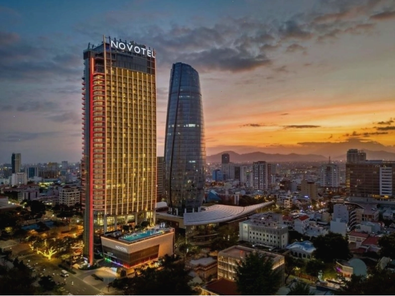 Bãi biển Mỹ Khê gần các khách sạn view biển