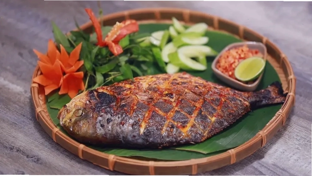 Cá nục là một trong những đặc sản nổi tiếng của Cửa Hội