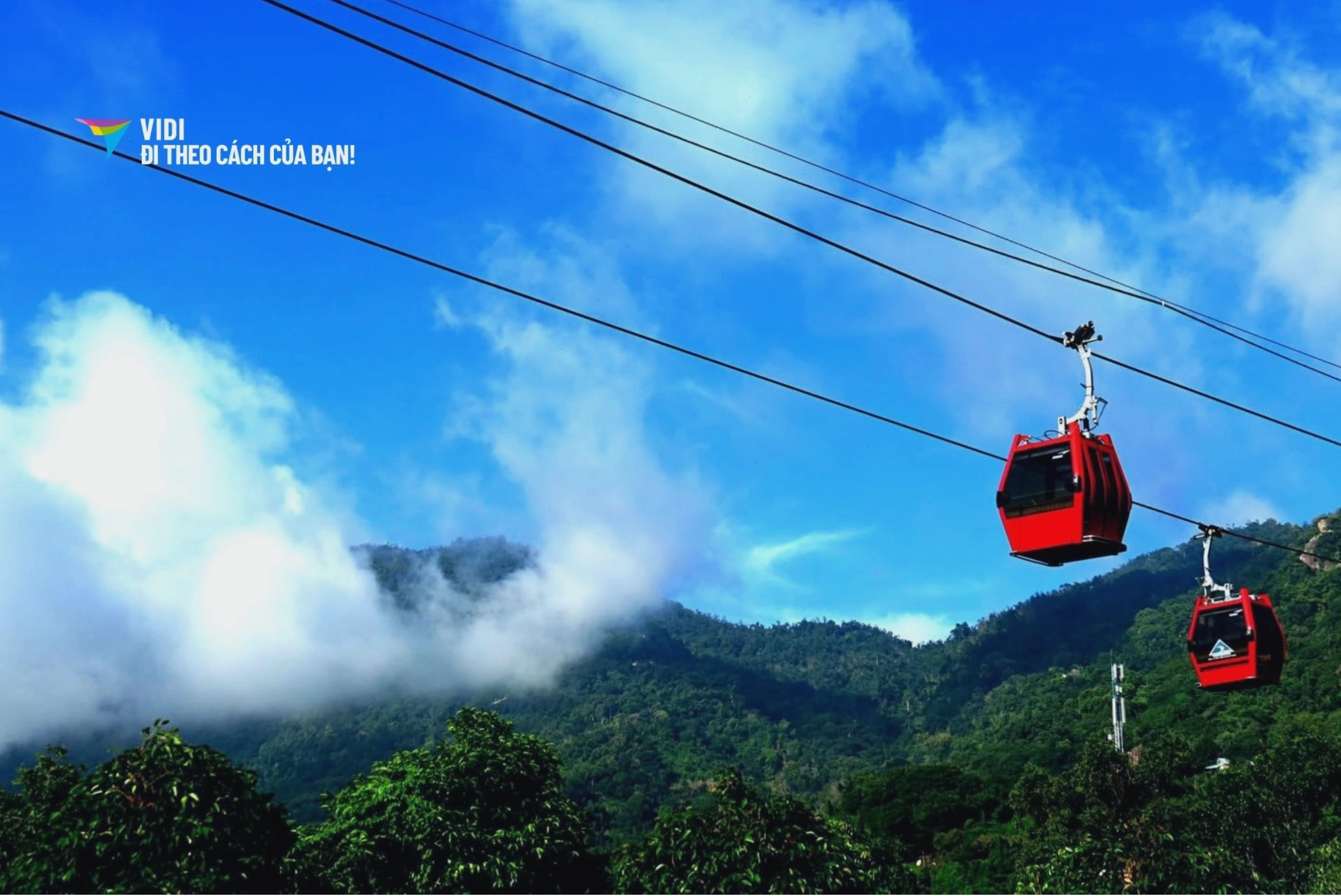 Cận cảnh cabin cáp treo Núi Cấm