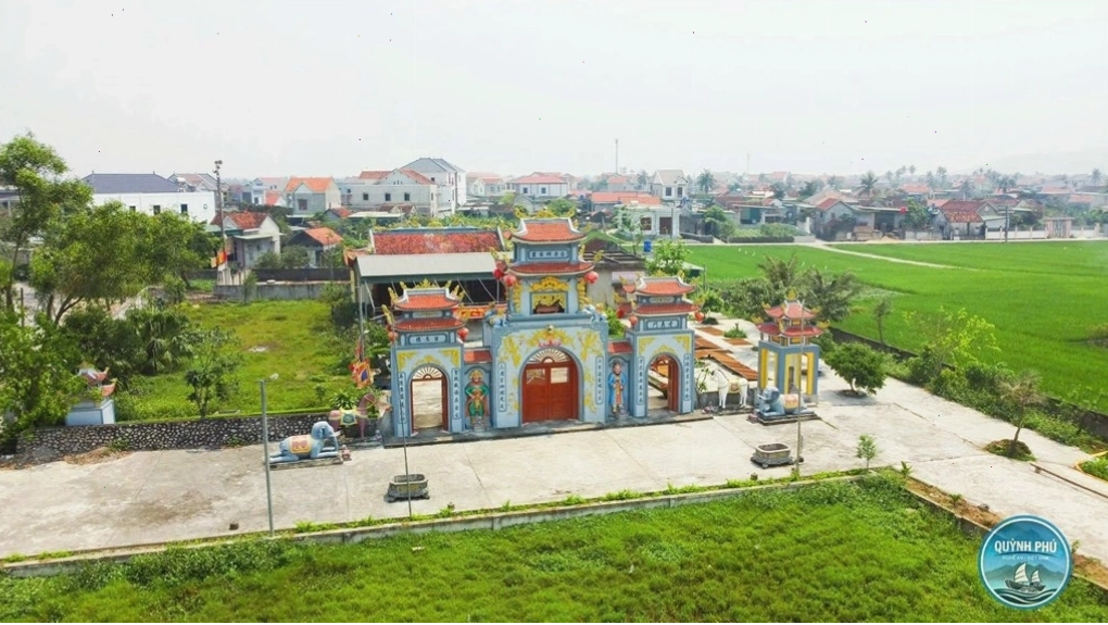 Cảnh biển khi thủy triều xuống tại Quỳnh Lưu